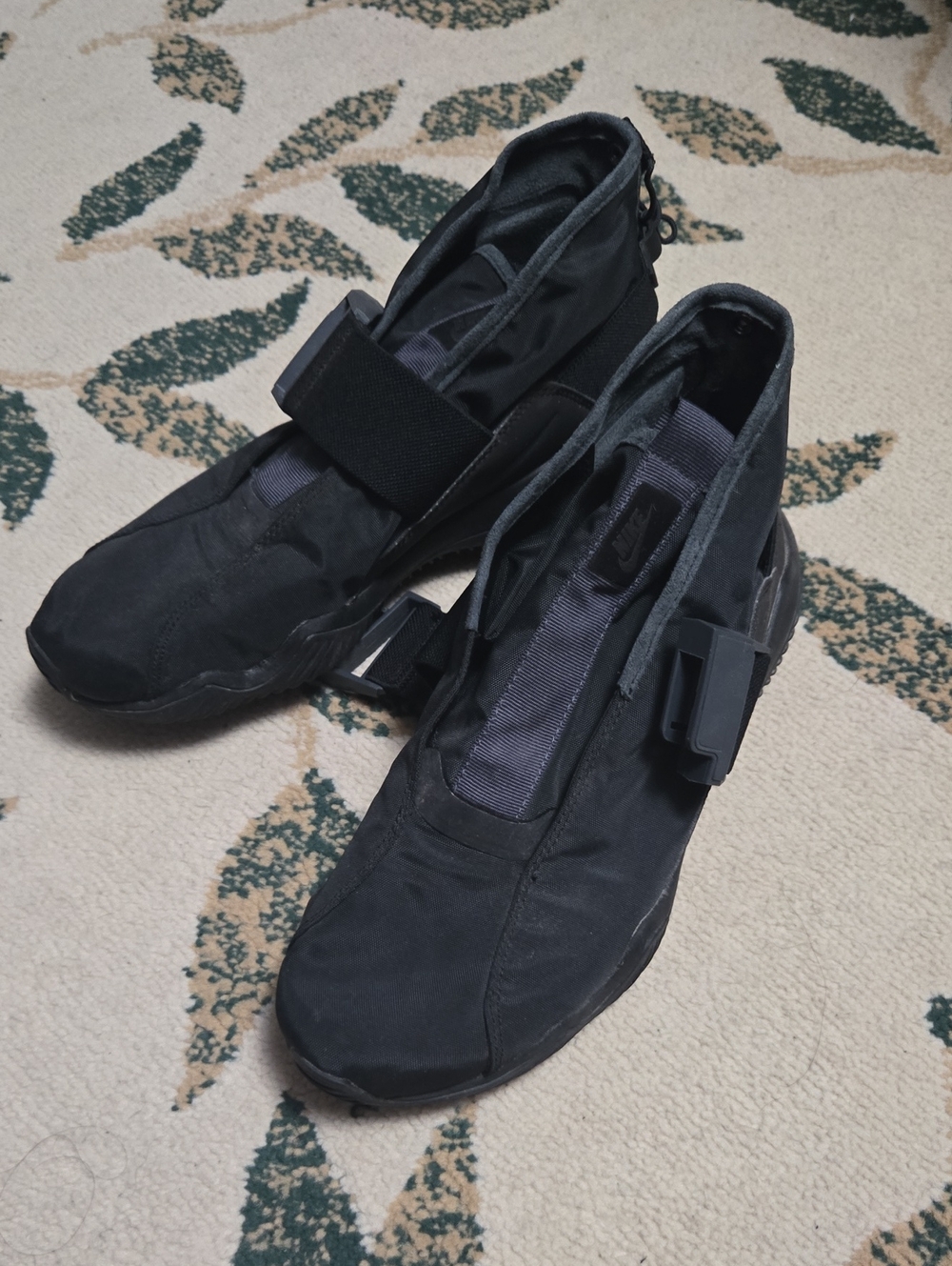 nike komyuter